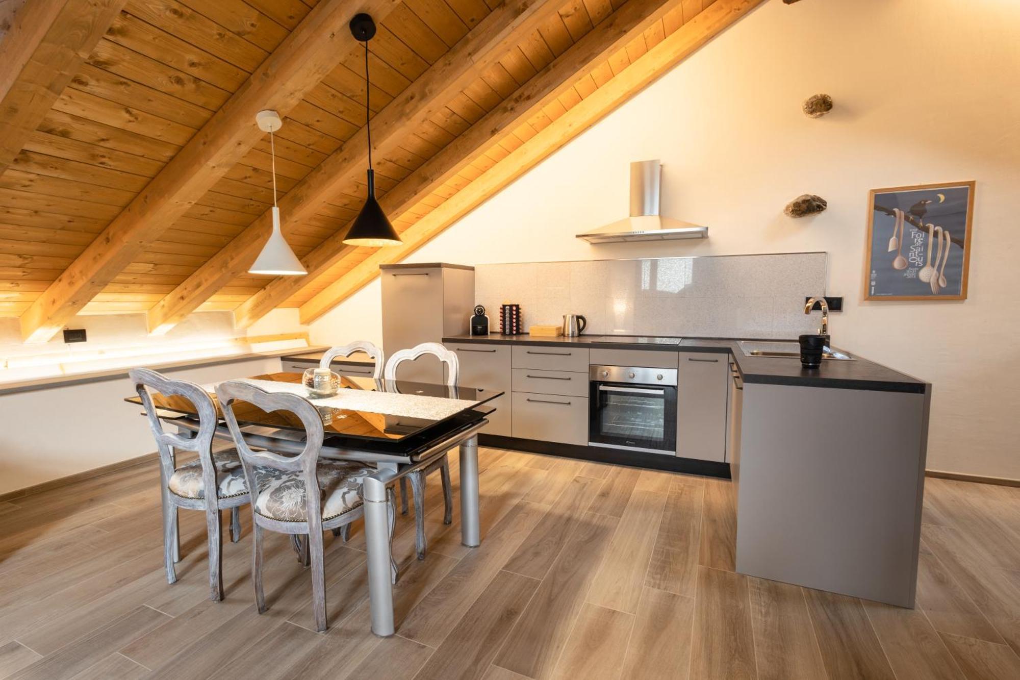 Maison Aubert In Centro Storico Aosta Exteriör bild